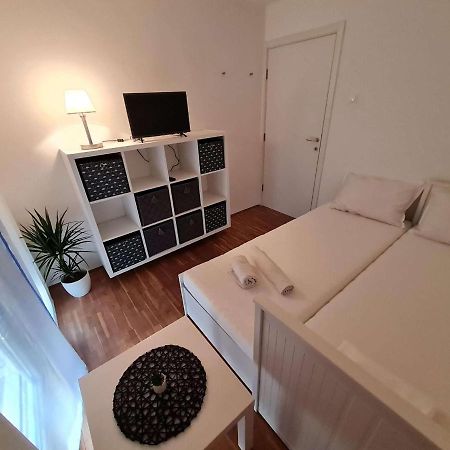 Apartmani Lovre I Zara Dış mekan fotoğraf
