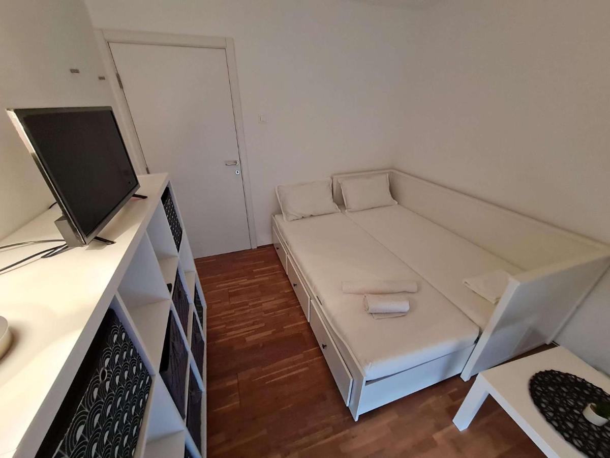 Apartmani Lovre I Zara Dış mekan fotoğraf