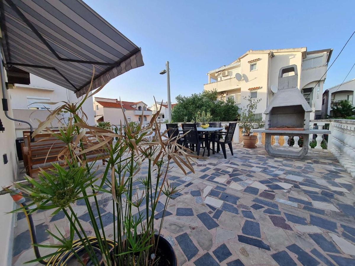 Apartmani Lovre I Zara Dış mekan fotoğraf