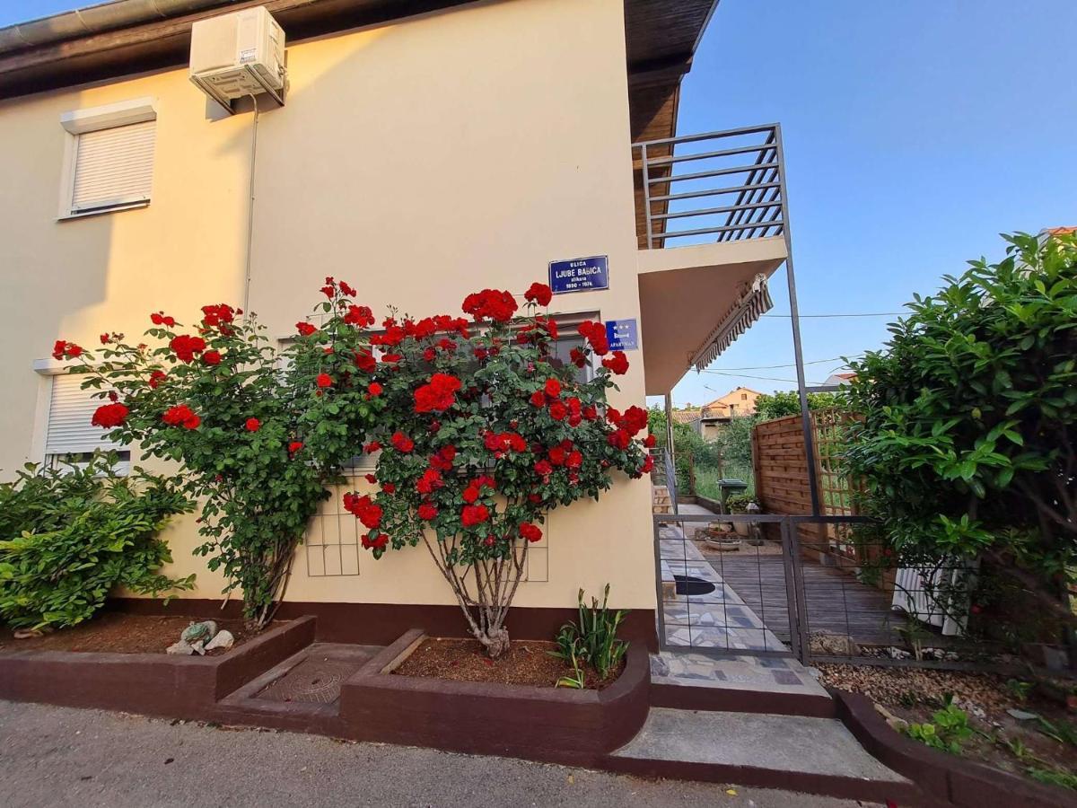 Apartmani Lovre I Zara Dış mekan fotoğraf