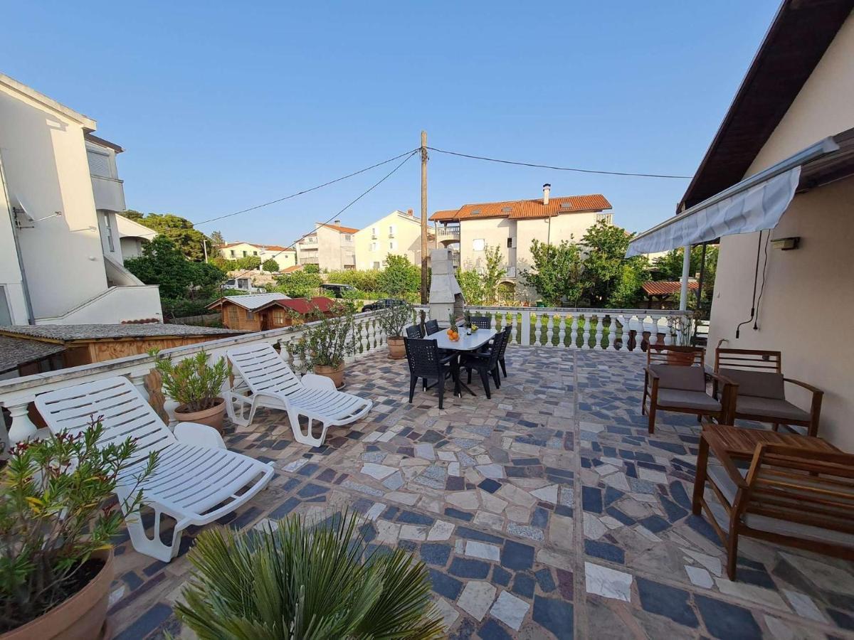 Apartmani Lovre I Zara Dış mekan fotoğraf