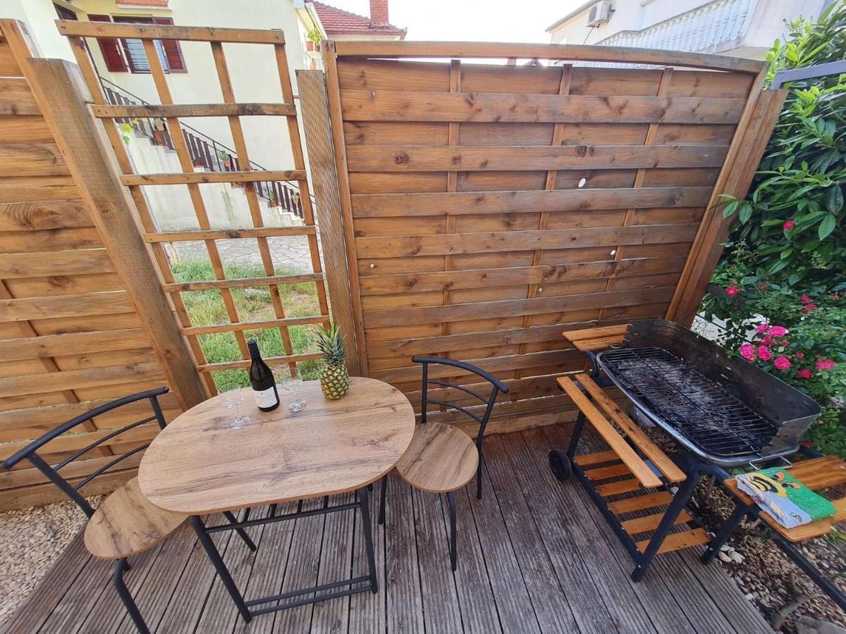 Apartmani Lovre I Zara Dış mekan fotoğraf